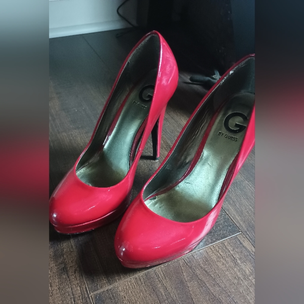 Red high heal shoes